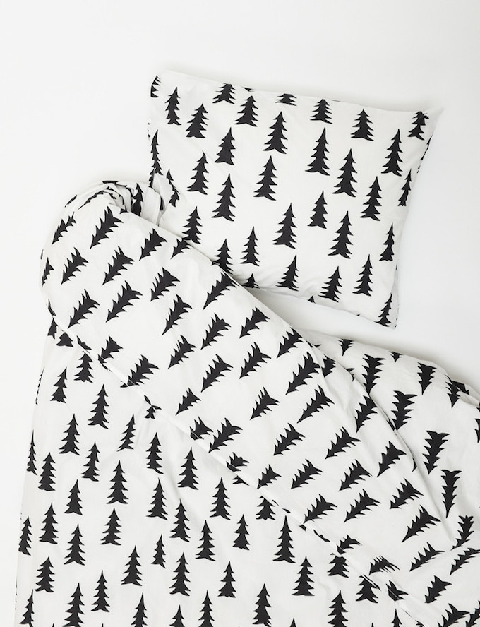FLD-Gran-fir-tree-bedset-duvet-cover-on-bed_1024x1024